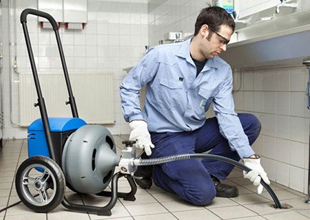 Як прочистити каналізацію в домашніх умовах: види і способи