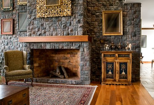 Камін на вулиці своїми руками з цегли з навісом