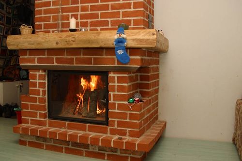 Цегляні каміни: фото в інтерєрі для будинку