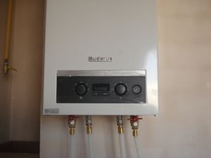 Плюси і мінуси автономного опалення квартири в багатоквартирному будинку своїми руками з роздільною здатністю: фото і відгуки