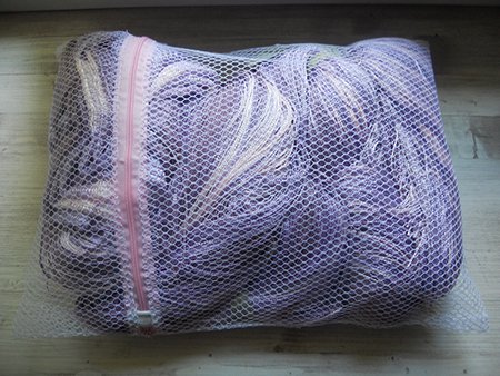 Нитяні штори серпанок в інтерєрі вітальні, кухні або спальні