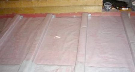 Якою стороною до утеплювача укладати пароізоляцію