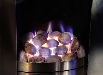 Газовий камін своїми руками: установка по відео уроки, фото