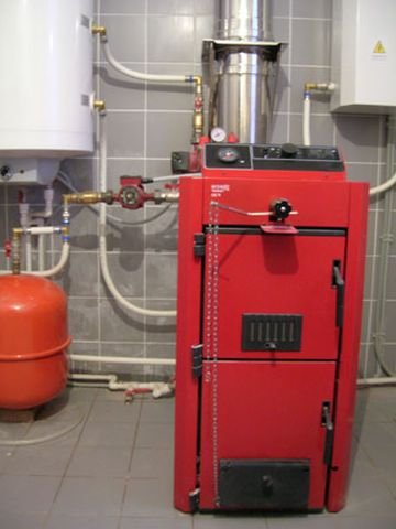 Види твердопаливних котлів для опалення будинку: переваги при виборі