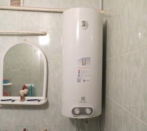 Накопичувальний електричний водонагрівач на 50 літрів   огляд моделей і цін