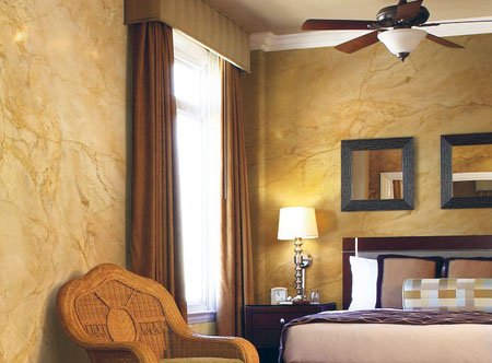 Венеціанська штукатурка в інтерєрі будинку