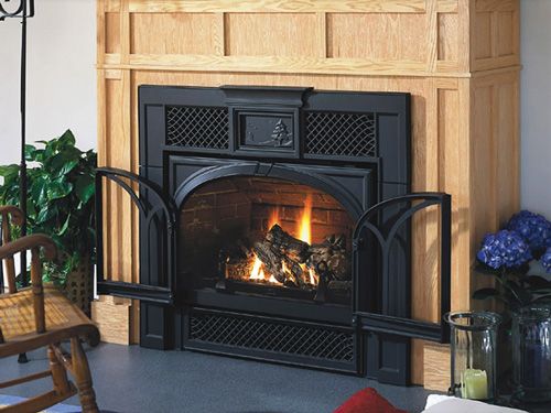 Скляні дверки для камінів та печей: фото варіанти