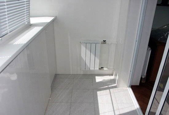 Алюмінієве скління лоджії: монтаж, технологія