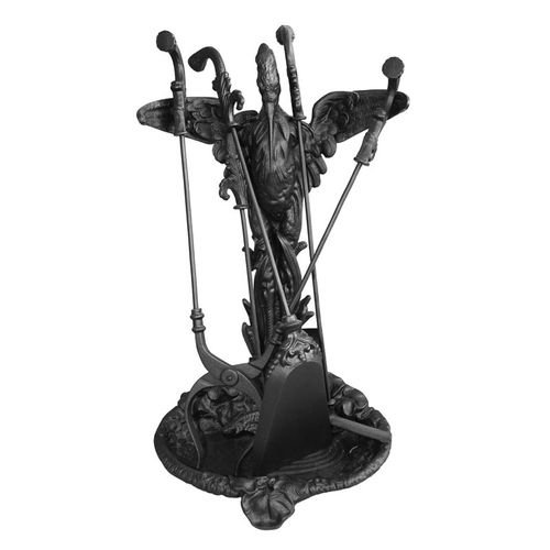 Підставка під камін і камінні топки, приладдя із скла і листового металу на фото