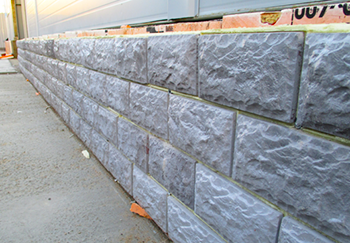 Фасадні панелі з утеплювачем для зовнішньої обробки будинку