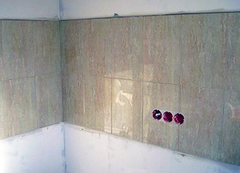 Розетки на фартуху кухні: скільки, де і як встановити