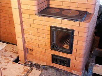 Опалювально   варильна піч із цегли для будинку своїми руками