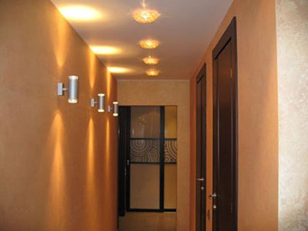 Освітлення в передпокої і коридорі: варіанти і поради дизайнера