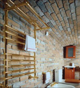 Полотенцесушитель бронза: огляд всіх видів, матеріали виготовлення і форми Полотенцесушитель бронза: огляд всіх видів, матеріали виготовлення і форми