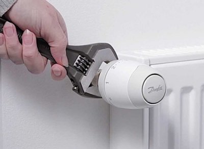 Як вибрати і встановити терморегулятор на батарею опалення