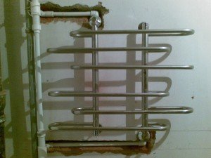 Полотенцесушитель водяній: установка своїми руками, ціни і як вибрати Полотенцесушитель водяній: установка своїми руками, ціни і як вибрати