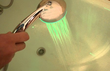 Освітлення у ванній кімнаті: варіанти, дизайн, безпека