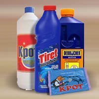 Як прочистити засмічення в раковині і усунути запах каналізації у ванній