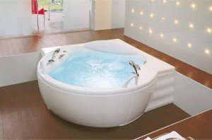 Чистячі засоби для ванної кімнати і ванни