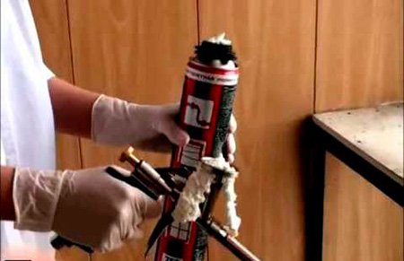 Як користуватися пістолетом для монтажної піни