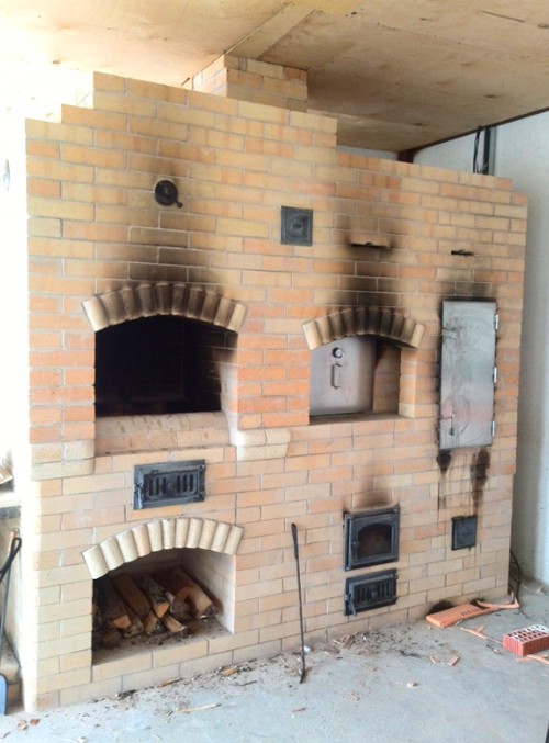 Піч димить нова при розпалюванні: причини чому і що робити