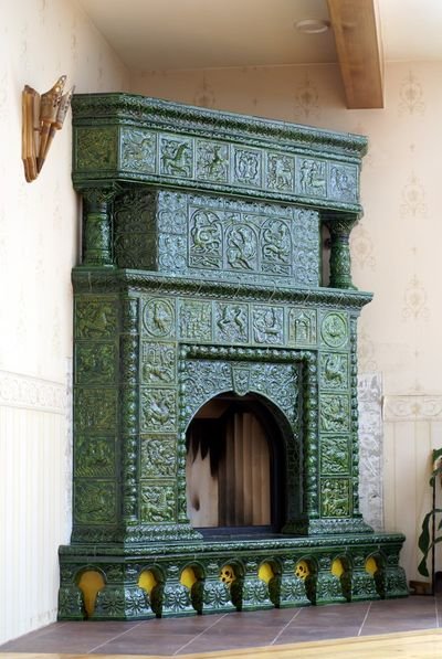 Що таке кахельні каміни: фото, застосування