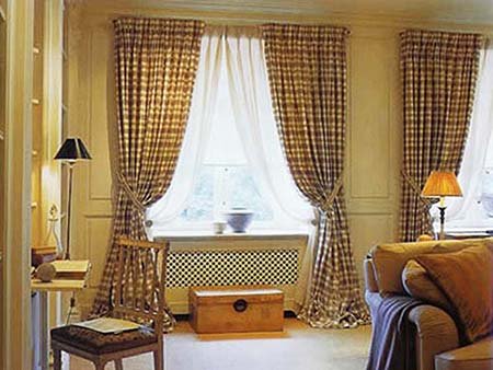 Штори в стилі кантрі в інтерєрі будинку