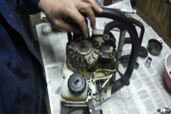 Як зняти зірочку з бензопили Хускварна, Партнер, Штиль: алгоритм заміни своїми руками