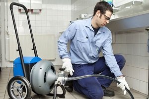 Яма для каналізації в приватному будинку своїми руками: особливості різних видів ям, етапи будівництва