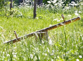 Гойдалки балансир своїми руками з дерева або металу