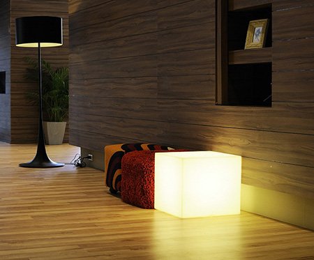 Освітлення в передпокої і коридорі: варіанти і поради дизайнера