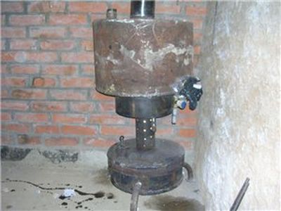 Саморобна піч на відпрацьованому маслі з водяним контуром своїми руками