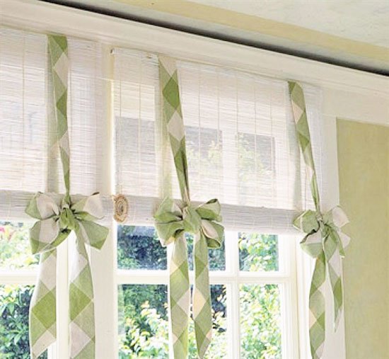 Штори для лоджії: рулонні, римські, своїми руками і на замовлення