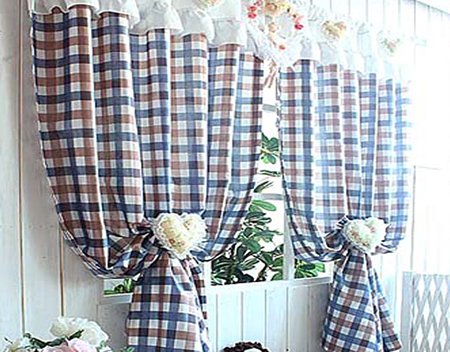 Штори в стилі кантрі в інтерєрі будинку