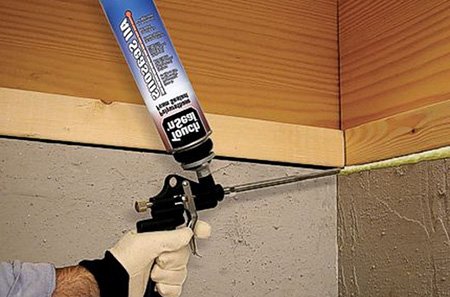Як користуватися пістолетом для монтажної піни