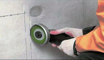 Штроблення стін під проводку: технологія та інструменти