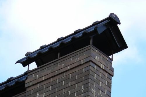 Як і з чого зробити козирок для димоходу: фото варіанти Як і з чого зробити козирок для димоходу: фото варіанти