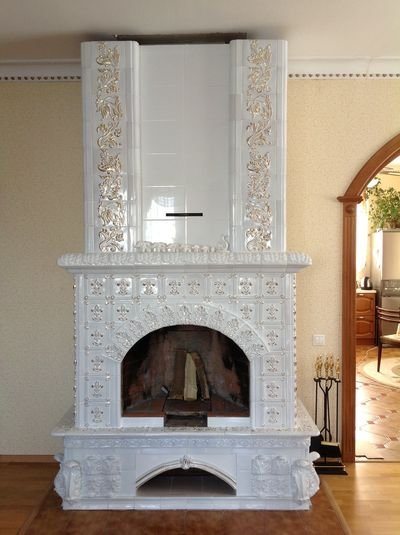 Що таке кахельні каміни: фото, застосування