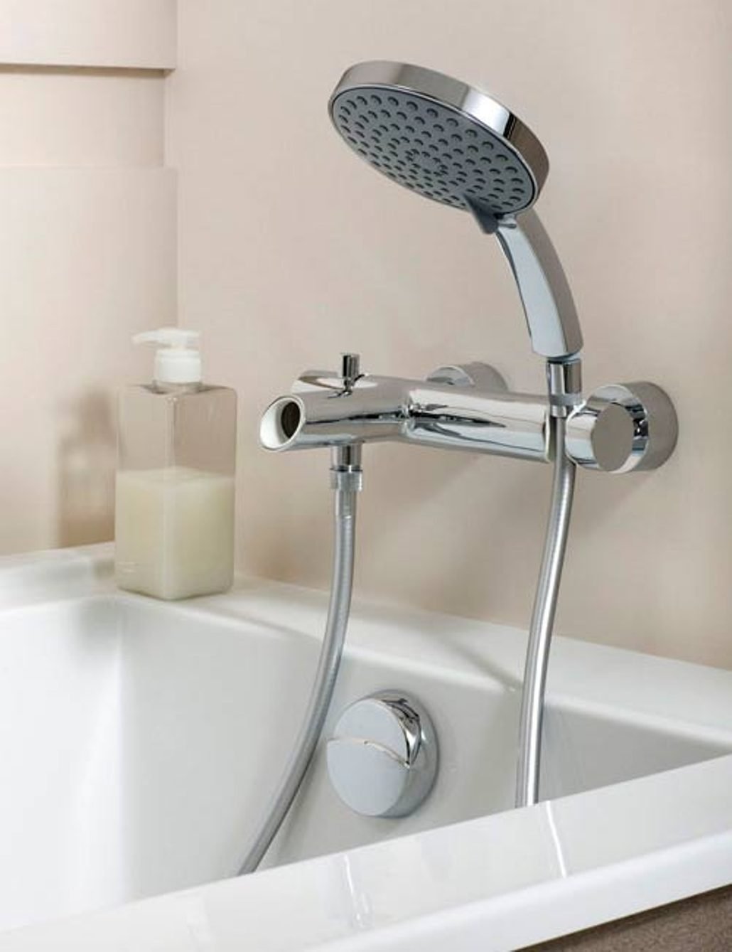 Як правильно вибрати змішувач для ванни з душем, та їх види Як правильно вибрати змішувач для ванни з душем, та їх види
