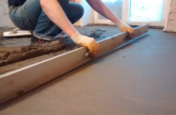 Як зробити підлогу у ванній кімнаті своїми руками — покрокове відео та фото