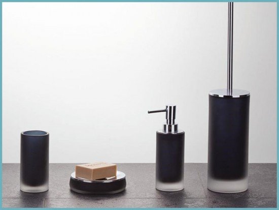 Стильні аксесуари для функціональної ванної кімнати і туалету: тонкощі вибору