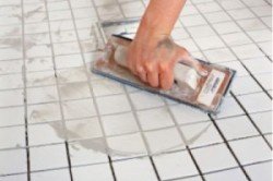 Технологія укладання плитки у ванній на підлогу та стіни
