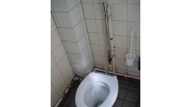 Унітаз без бачка: як працює підлоговий і приставний