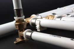 Металопластикові труби для опалення та водопостачання: на які технічні характеристики варто звернути увагу? Металопластикові труби для опалення та водопостачання: на які технічні характеристики варто звернути увагу?