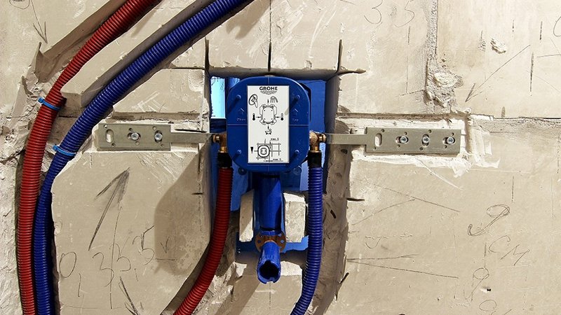 Вибираємо гігієнічний душ із змішувачем: види, плюси і мінуси