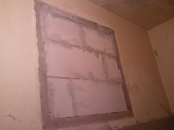 Навіщо потрібно вікно між кухнею та ванною