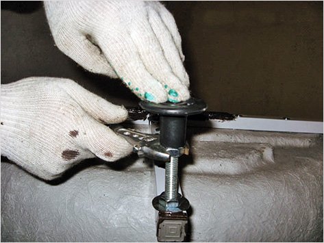 Як правильно виконується установка сталевої ванни, важливі моменти