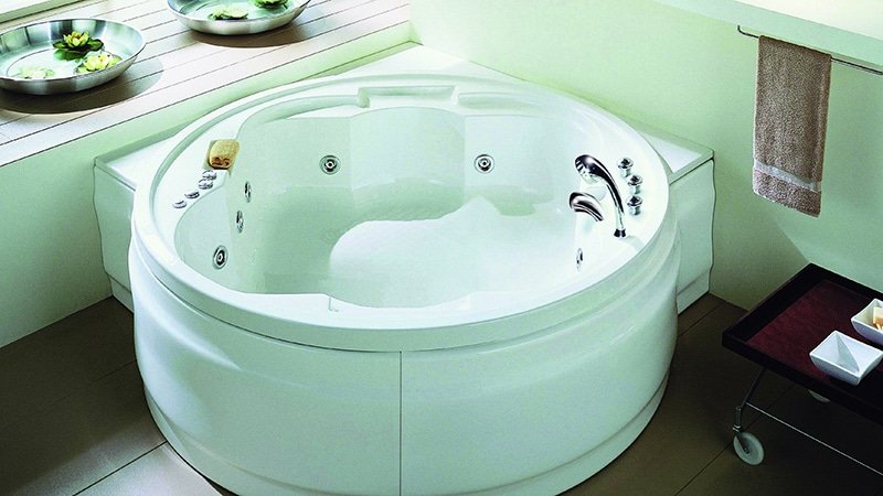 Яку вибрати ванну чавунну, сталеву чи чавунну