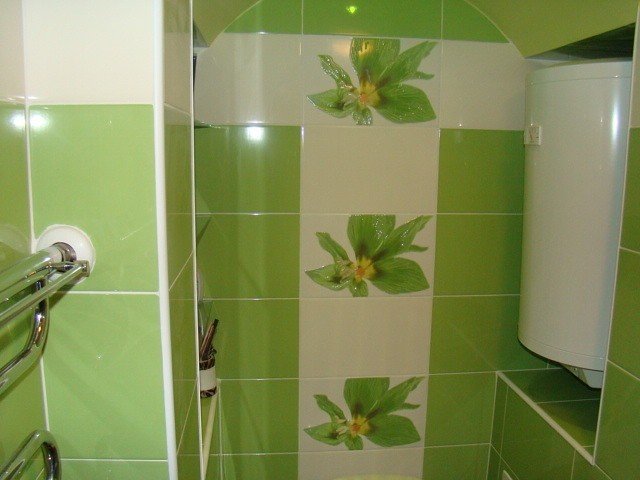 Панно з плитки в ванну, як вибрати і існуючі види