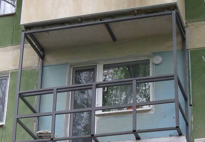 Оздоблення балконів сайдингом Оздоблення балконів сайдингом